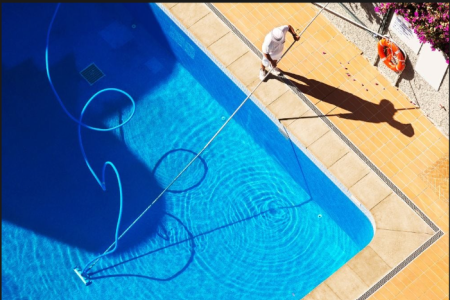 Tratamentos e Manutenção de Piscinas